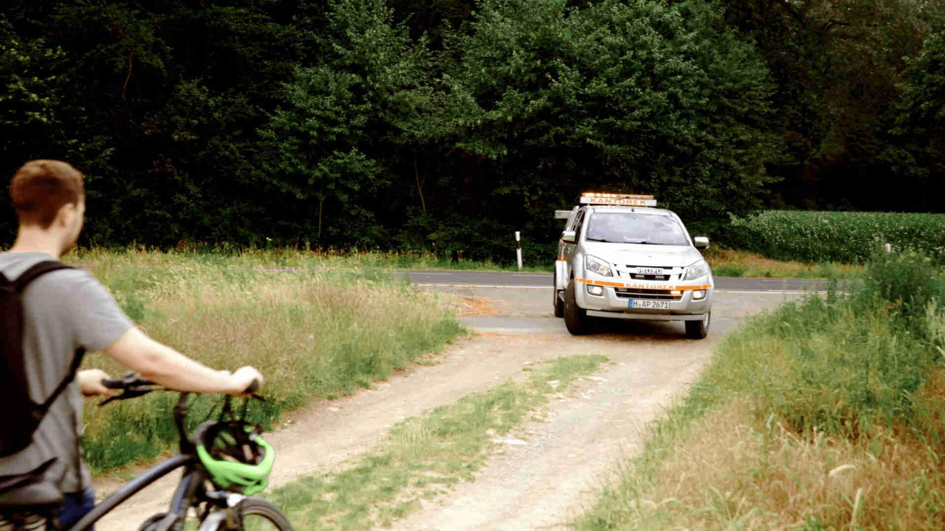 Fahrrad Pannenhilfe holt Fahrrad und Fahrradfahrer ab