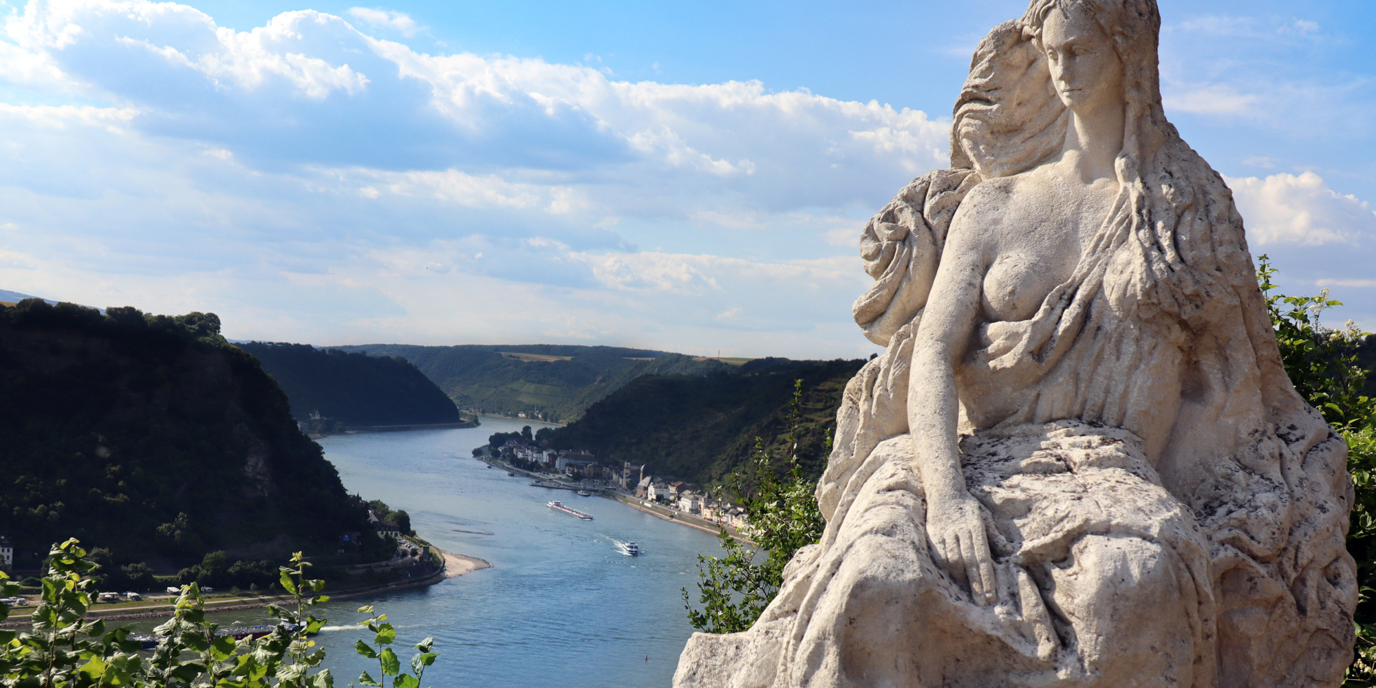 Statue der Loreley am Rhein 